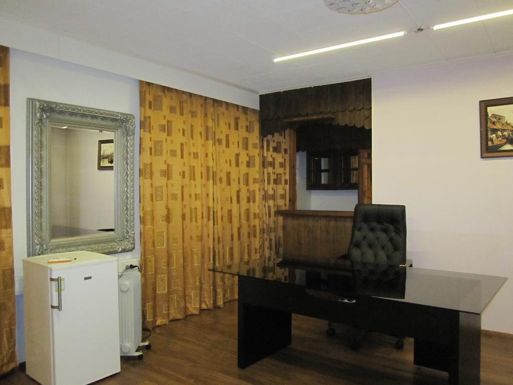 Finn Rooms Tampere Esterno foto