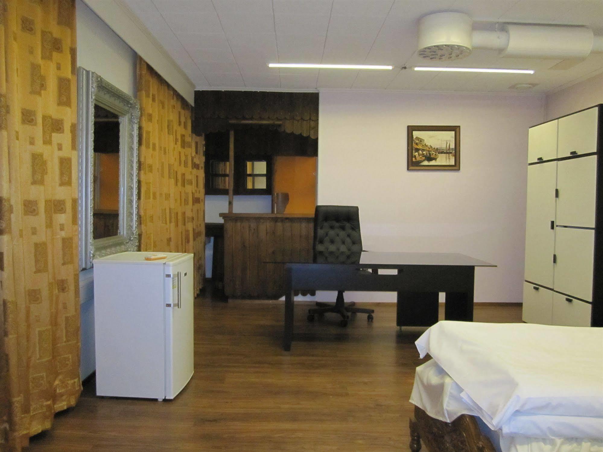 Finn Rooms Tampere Esterno foto